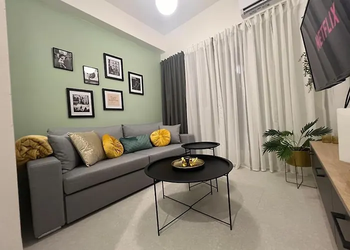 The Luxe Room